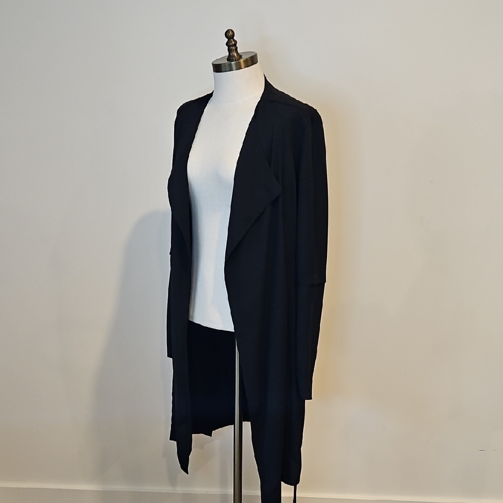 Babaton Elegant Black Kahlo Women's Robe - Picture 4 of 6